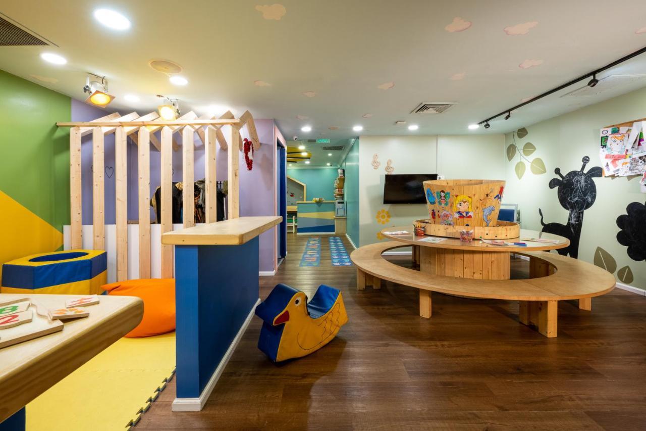 ホテル Aria エイラート エクステリア 写真 The Children's Hospital