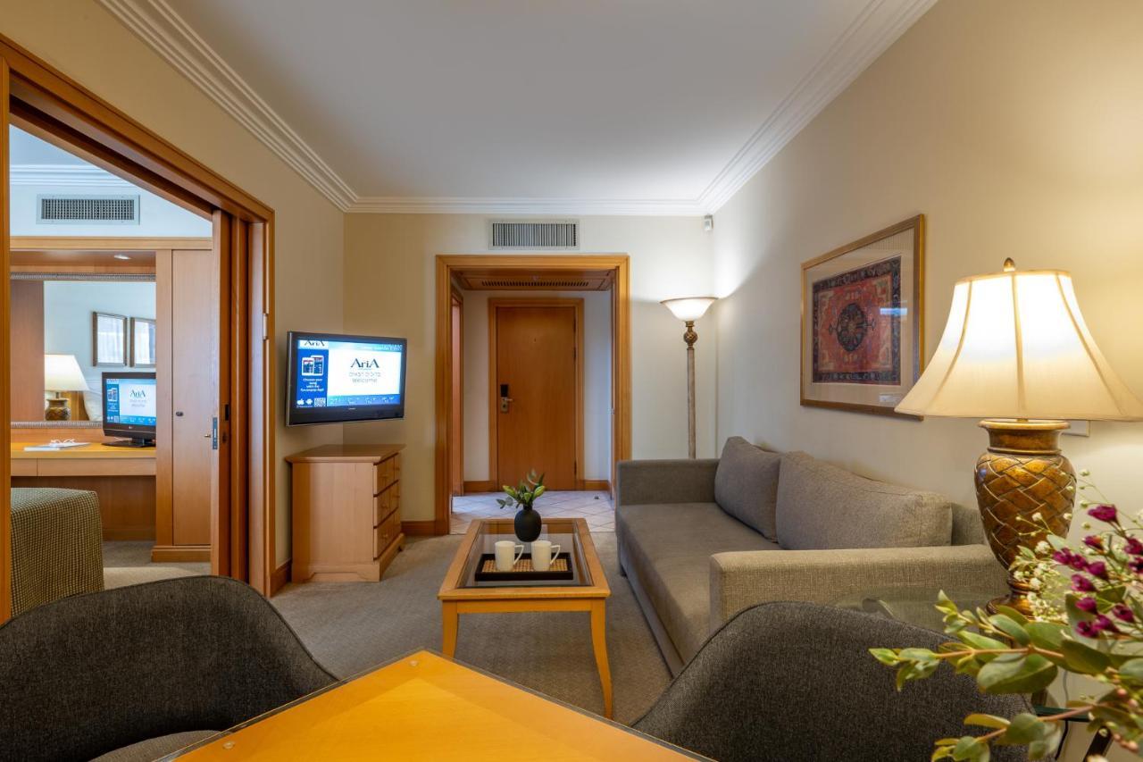 ホテル Aria エイラート エクステリア 写真 A suite at the Grand Hyatt Hotel, Amman, Jordan